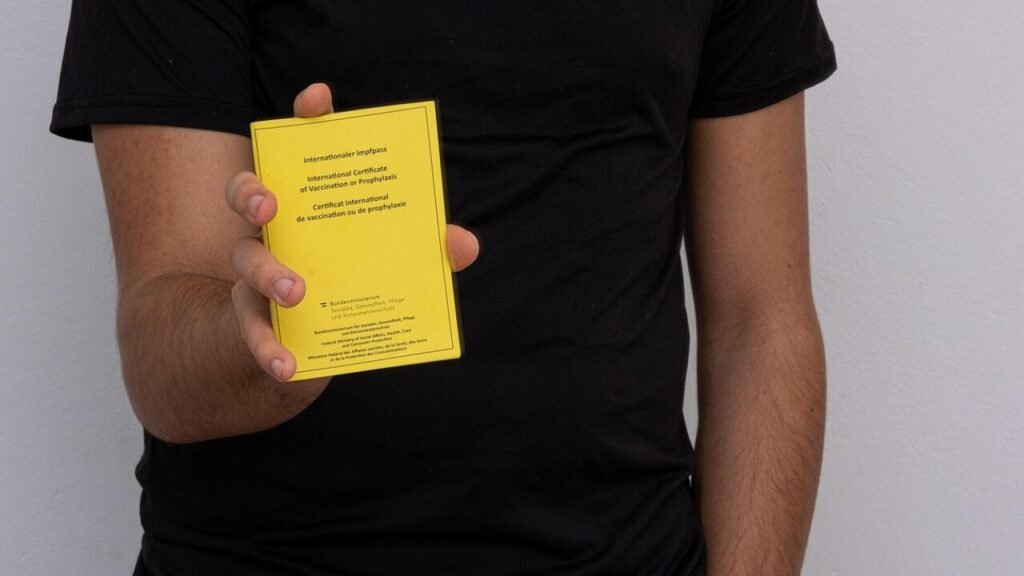 Télécharger modèle attestation mutuelle obligatoire famille en PDF